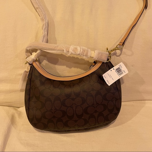 Coach signature crossbody purse - Picture 2 of 4